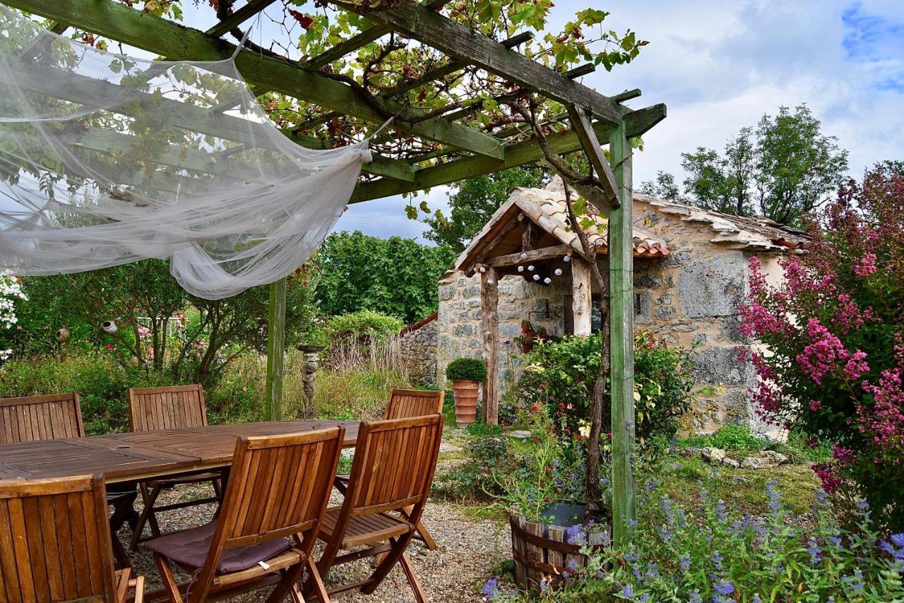 Les Gites Perard Caylus 외부 사진