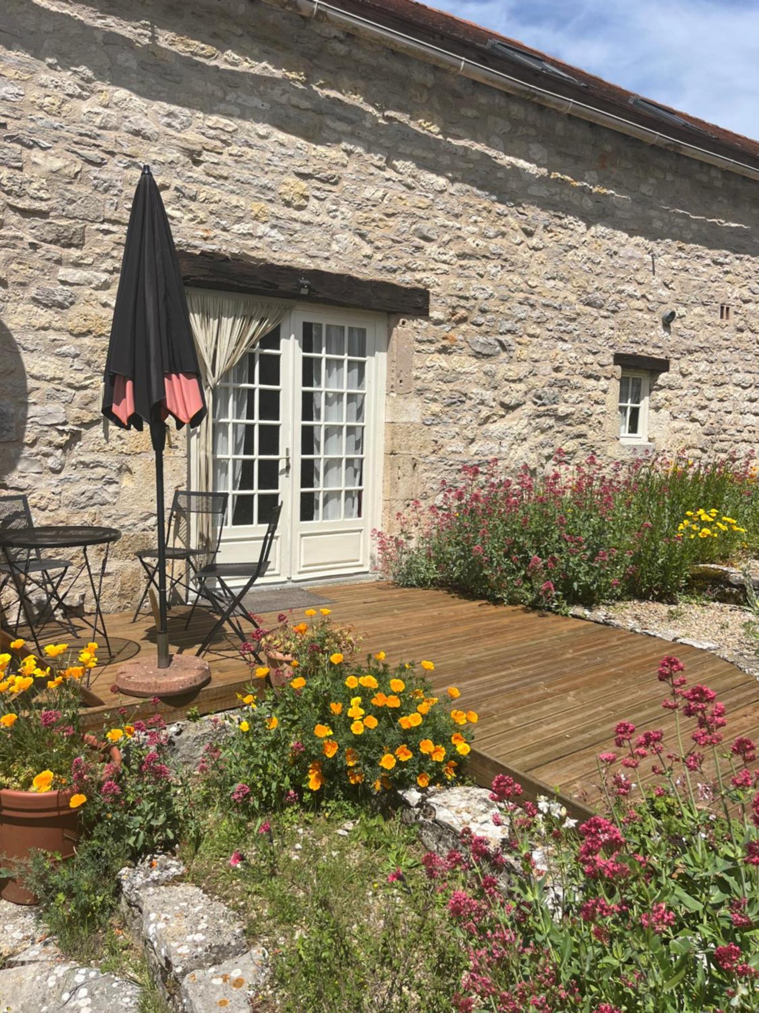 Les Gites Perard Caylus 외부 사진